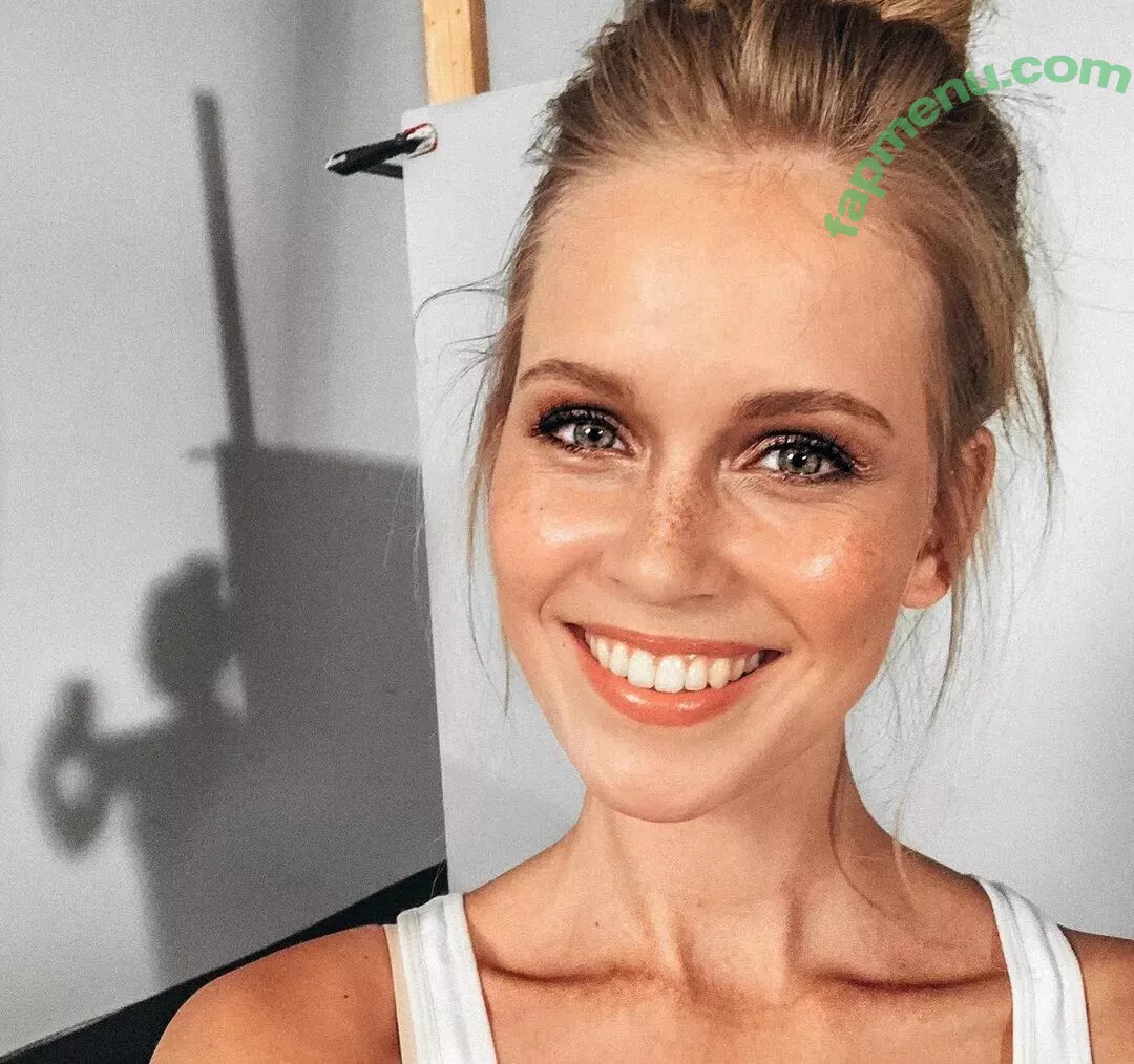 Melanie Kroll nude photo #0073 (Model / melaniekroll)