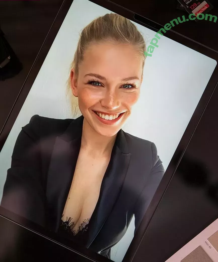 Melanie Kroll nude photo #0094 (Model / melaniekroll)