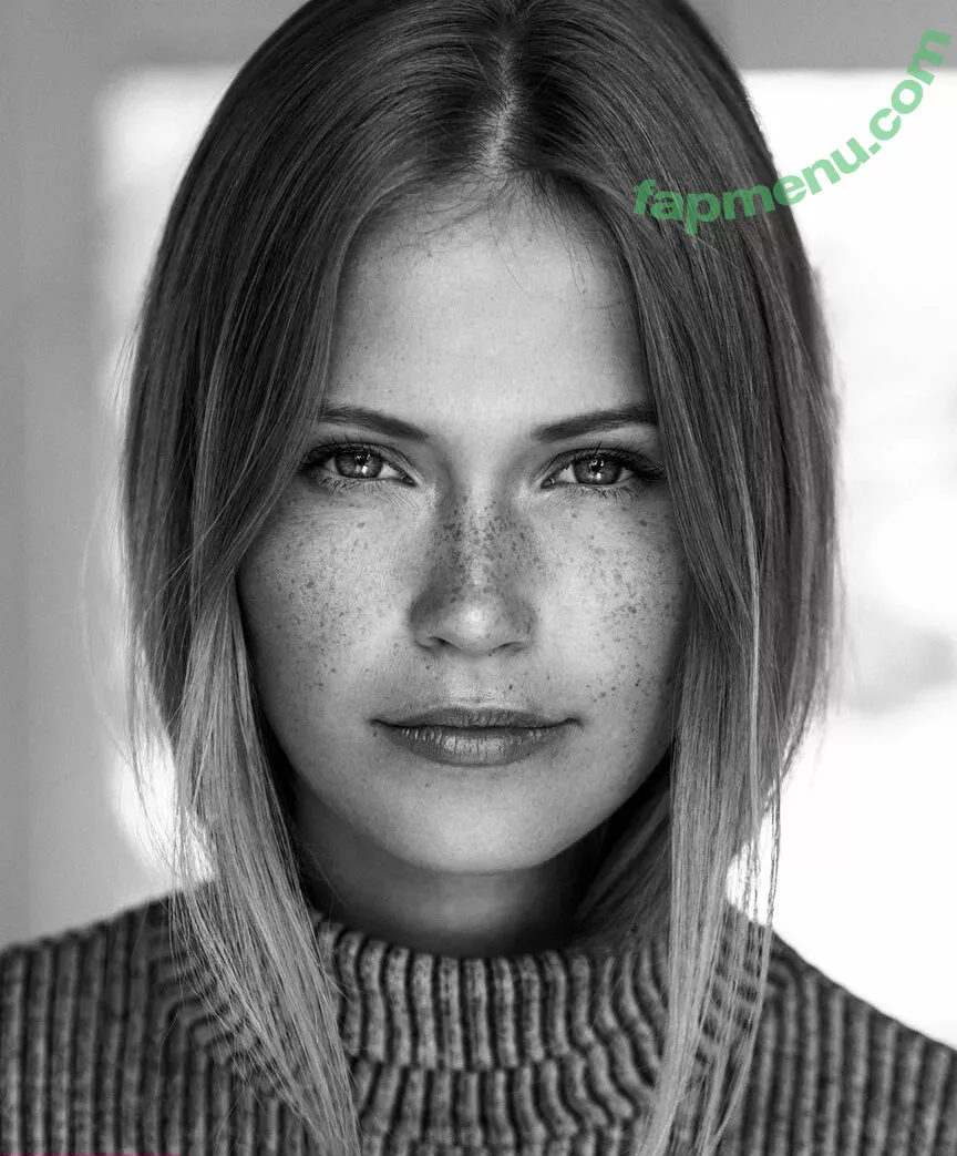 Melanie Kroll nude photo #0107 (Model / melaniekroll)