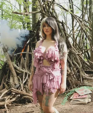 Melanie Martinez / littlebodybigheart / mxlaniemtzuwu nude photo #0007