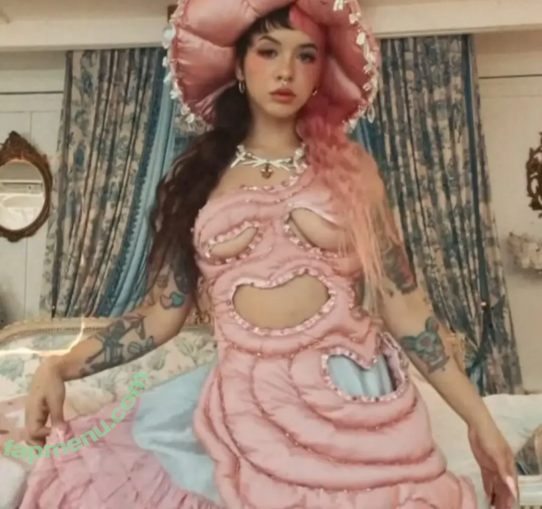 Melanie Martinez nude photo #0022 (littlebodybigheart / mxlaniemtzuwu)