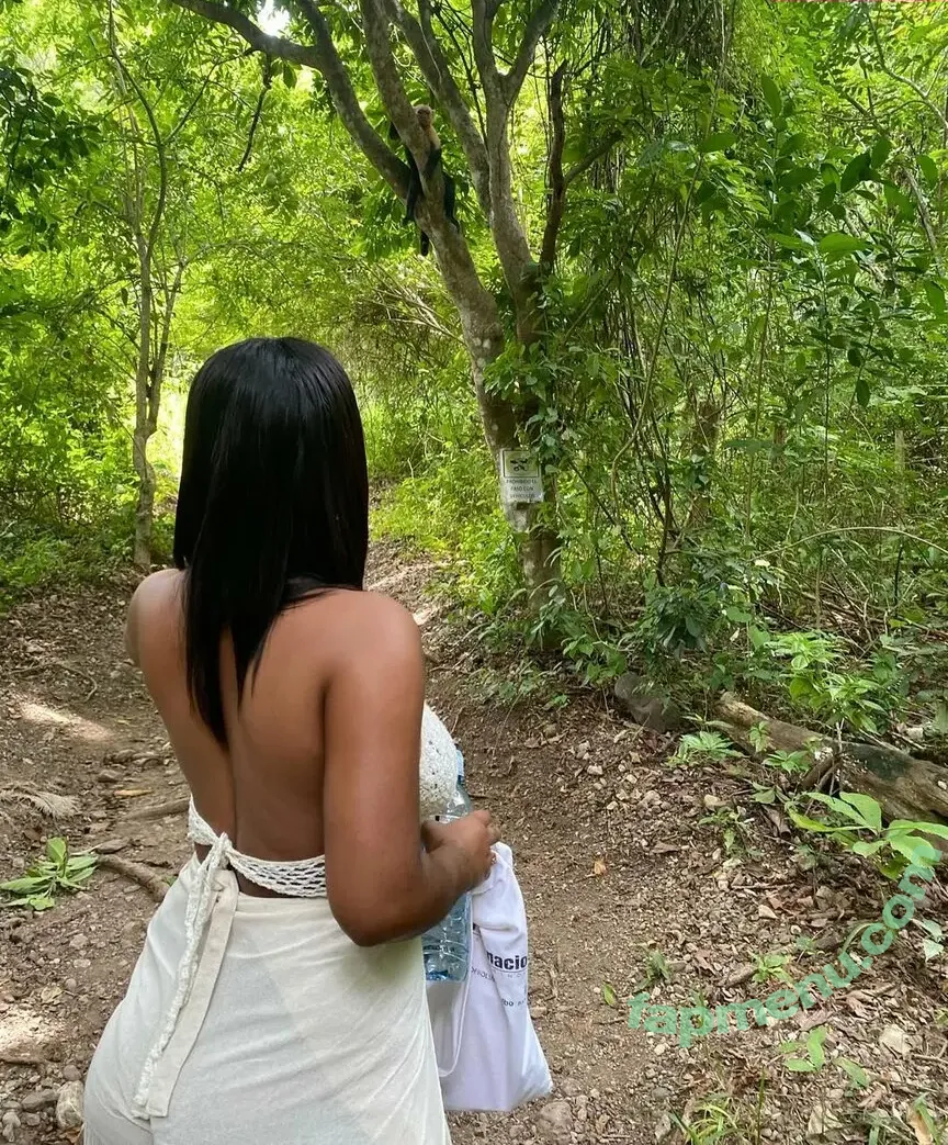 Melanie Noelia nude photo #0017 (mela_mendoza_rosales)