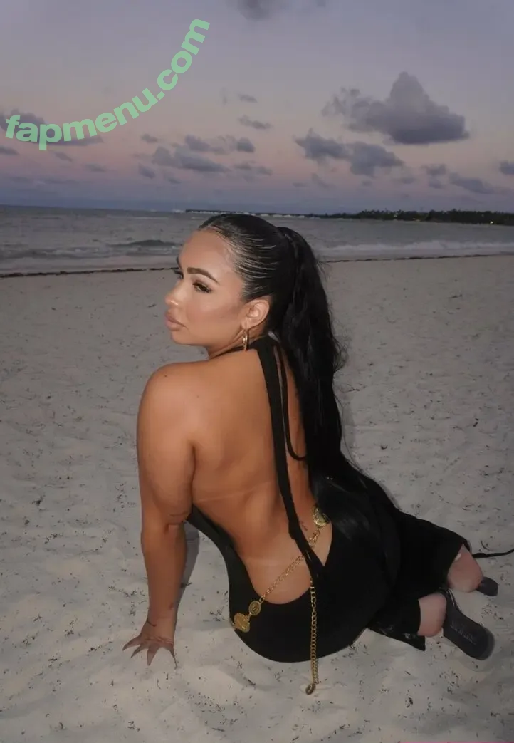 Melanieontheriver nude photo #0121 (Ikingm)