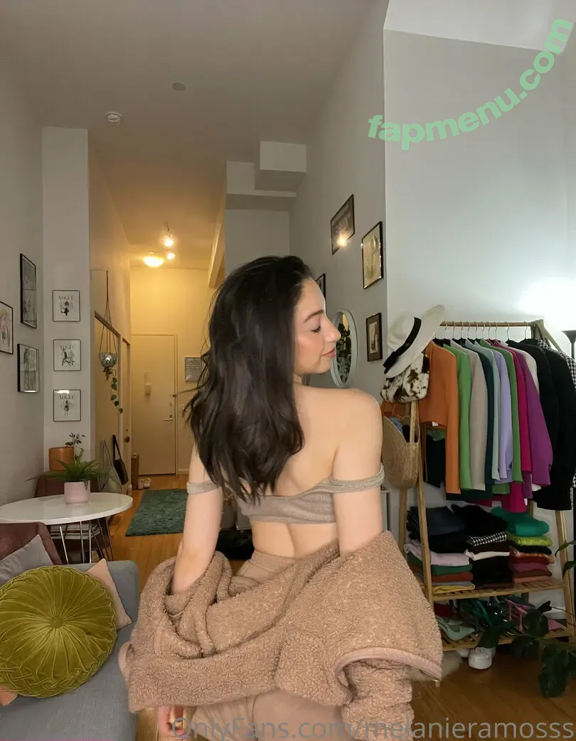 melanieramosss nude photo #0080 (melanieramosss)