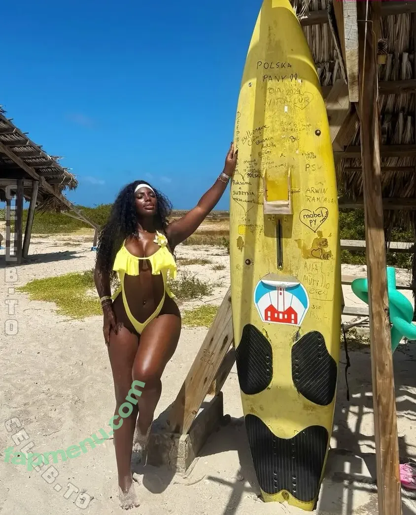 Melaxgoddess nude photo #0143 (goddess.sylvanas)