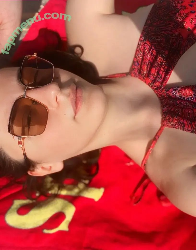 Melek ASMR Massage nude photo #0006 (missmelek.asmr / user)