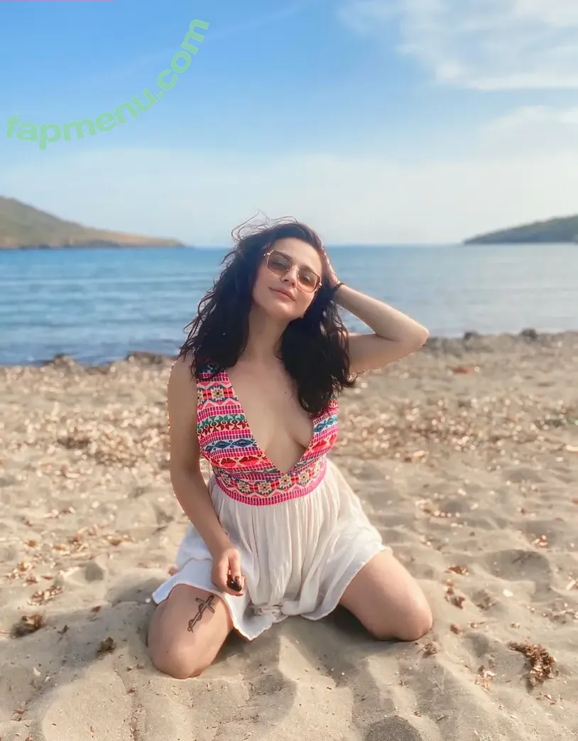 Melek ASMR Massage nude photo #0008 (missmelek.asmr / user)