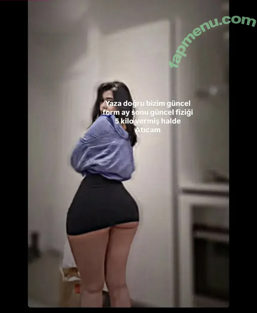 Melekwhoo nude photo #0057 (Meleccoo / Melekyiiiit / barbiemelek)