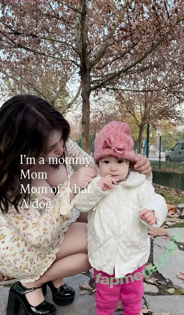 Melekwhoo nude photo #0077 (Meleccoo / Melekyiiiit / barbiemelek)