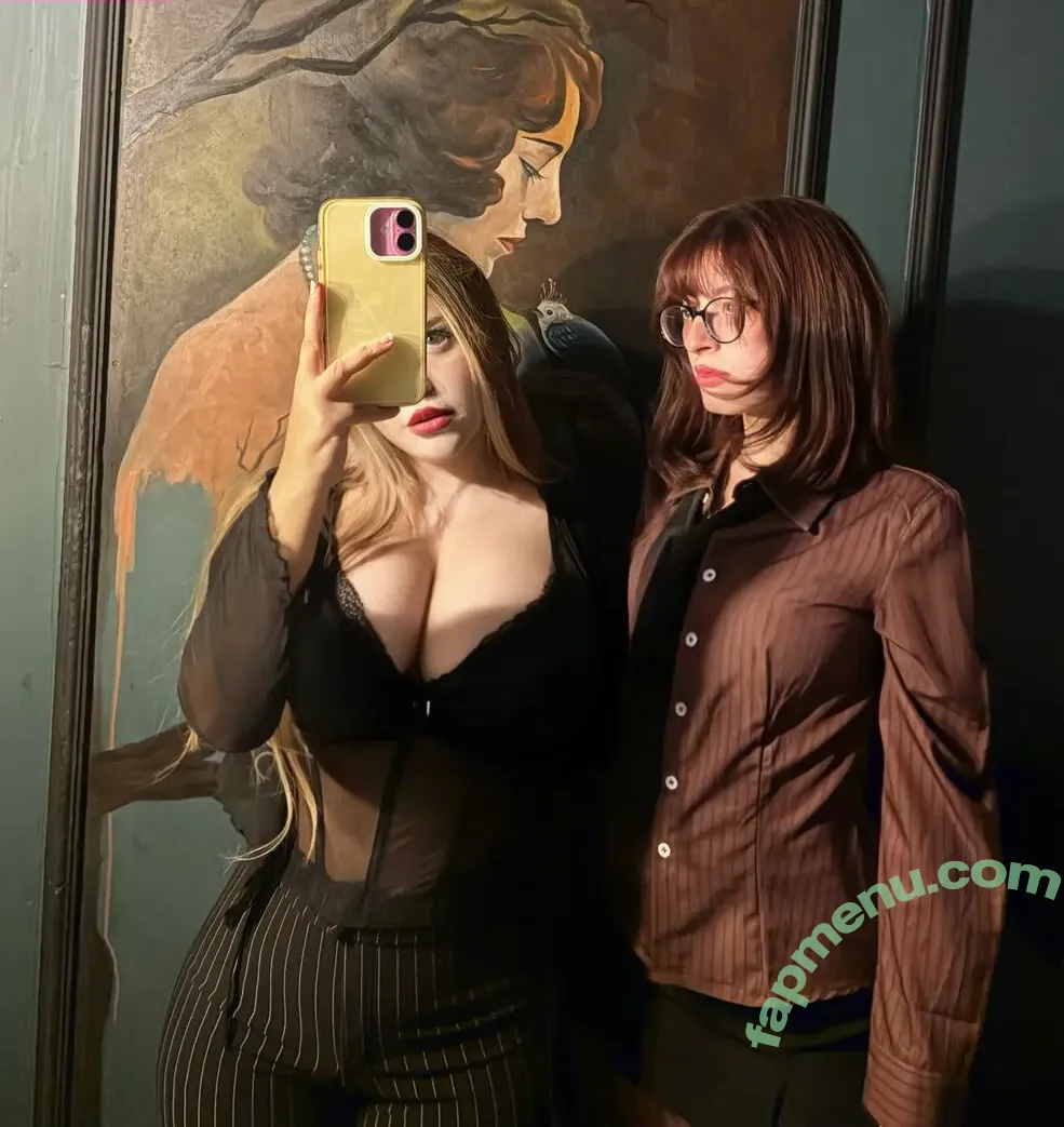 Melekwhoo nude photo #0087 (Meleccoo / Melekyiiiit / barbiemelek)