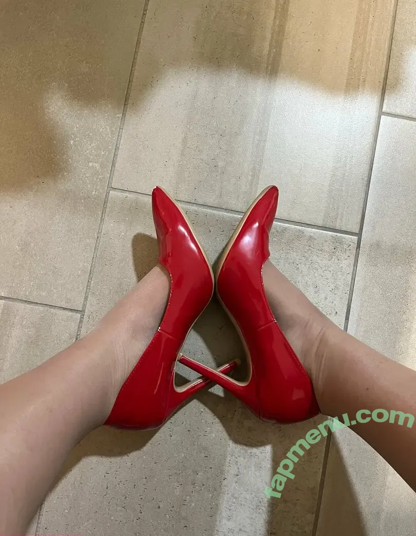 melgrimaldi nude photo #0003 (melgrimaldi96)