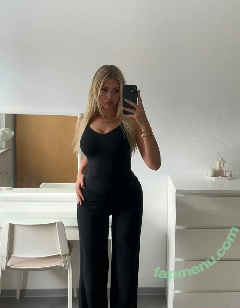 Meli_17_10 nude photo #0477 (meli1710 / meliii1710)