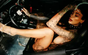 Meli Lakic (Melinkbubblebutt) / melilakic nude photo #0047