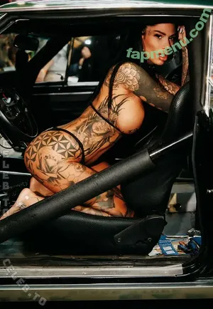 Meli Lakic (Melinkbubblebutt) / melilakic nude photo #0052