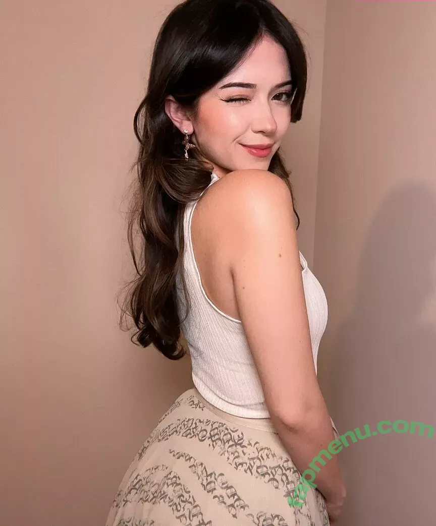 Melibela nude photo #0023 (kawaiicinnabon56 / melibelaa)