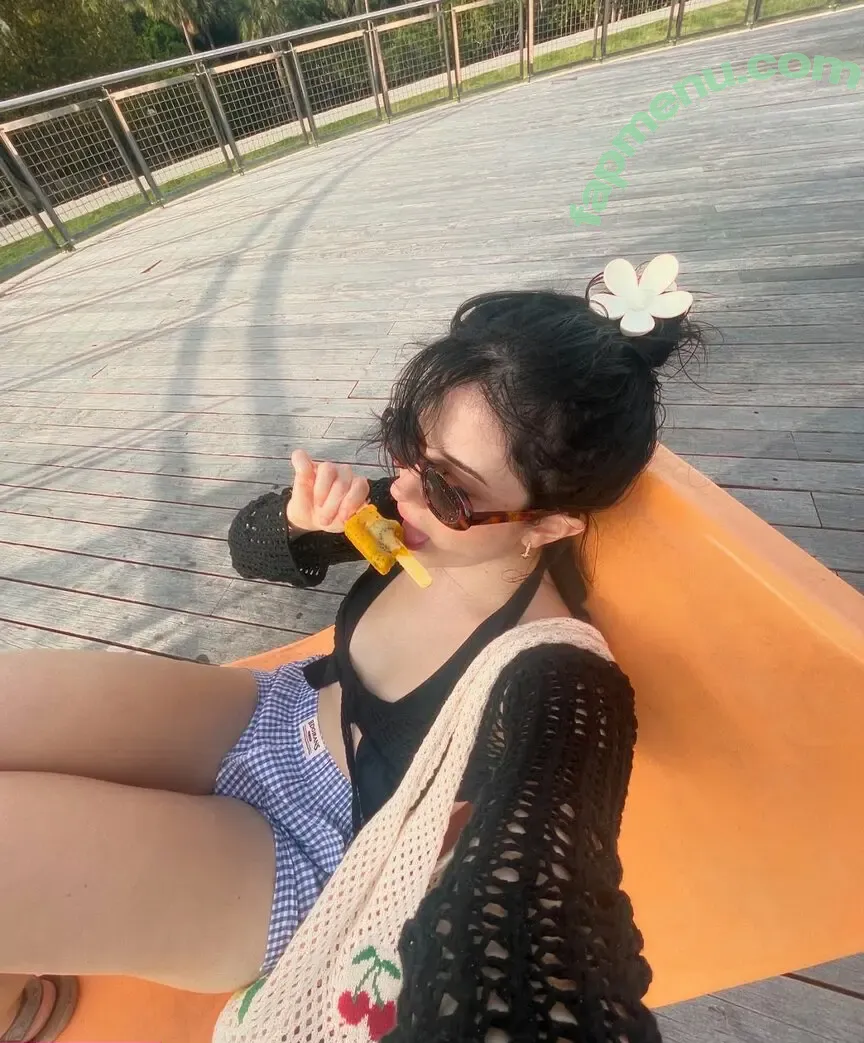 Melibela nude photo #0186 (melibelaa)