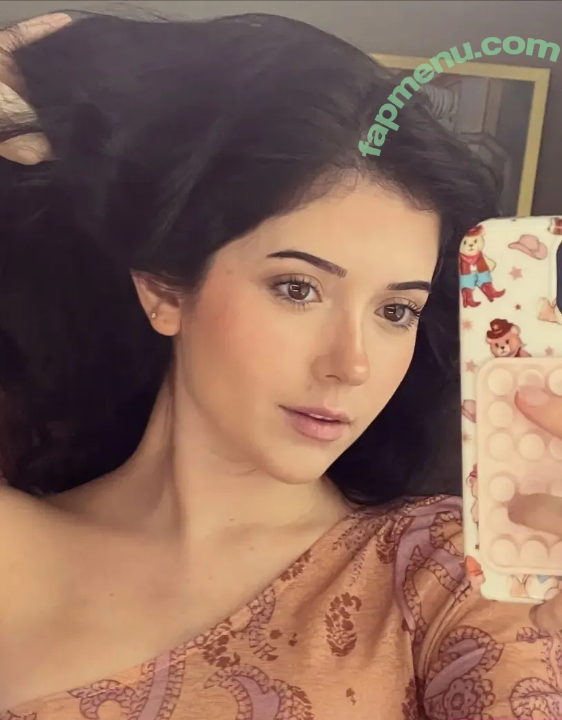 Melibela nude photo #0204 (kawaiicinnabon56 / melibelaa)