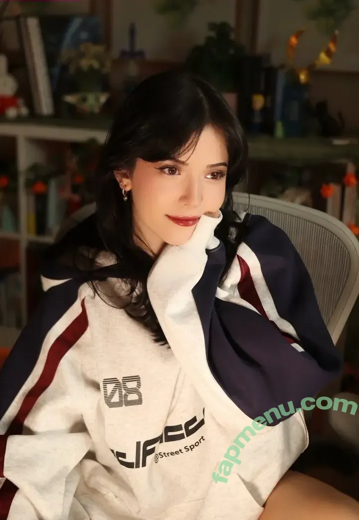 Melibela nude photo #0212 (kawaiicinnabon56 / melibelaa)