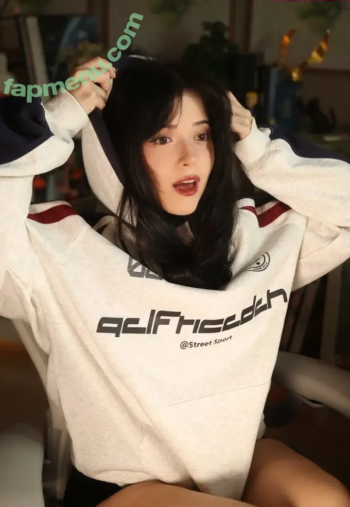 Melibela nude photo #0213 (kawaiicinnabon56 / melibelaa)