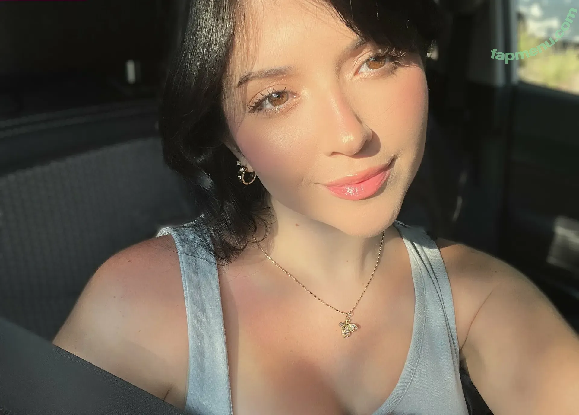 Melibela nude photo #0215 (kawaiicinnabon56 / melibelaa)