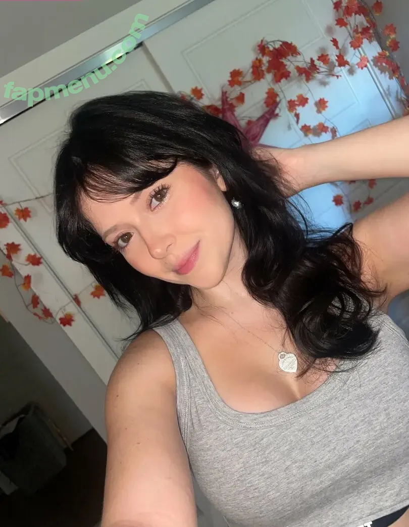 Melibela nude photo #0218 (kawaiicinnabon56 / melibelaa)