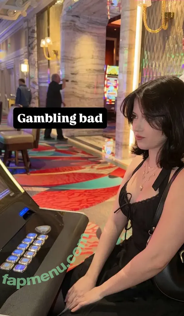 Melibela nude photo #0229 (kawaiicinnabon56 / melibelaa)