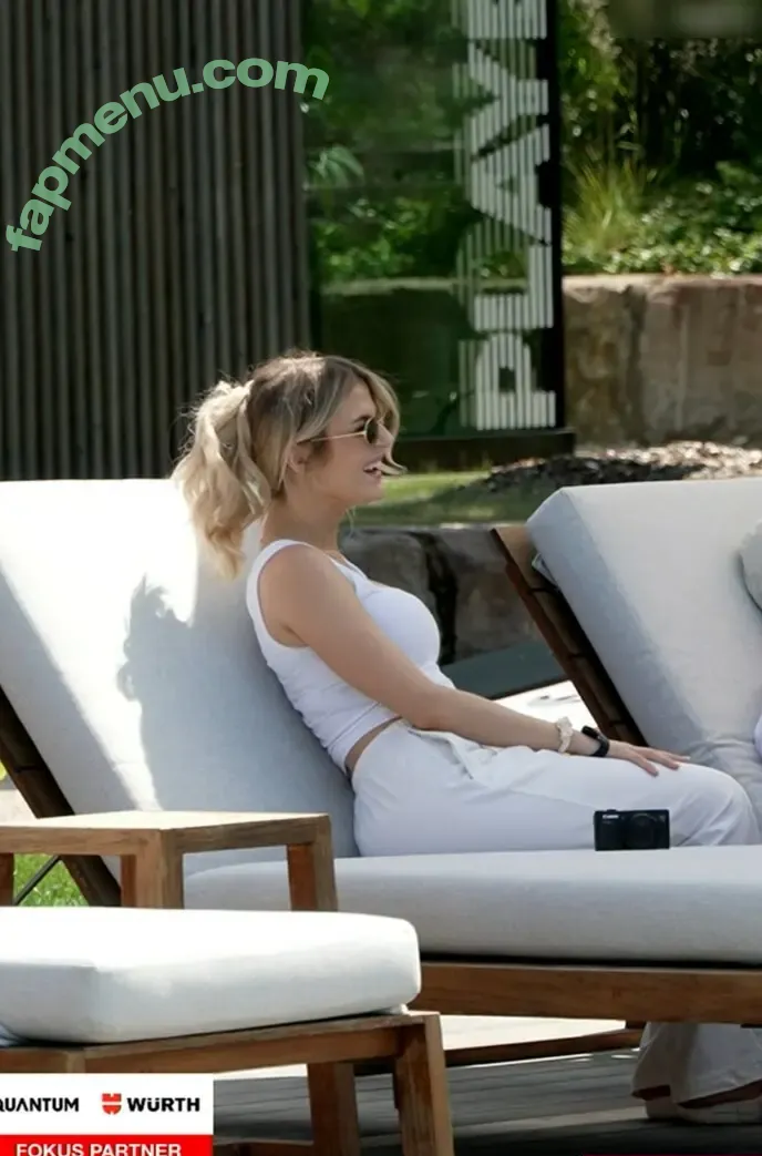 Melina.msxou nude photo #0496 (Melina Msxou / sarahtoninx9_)