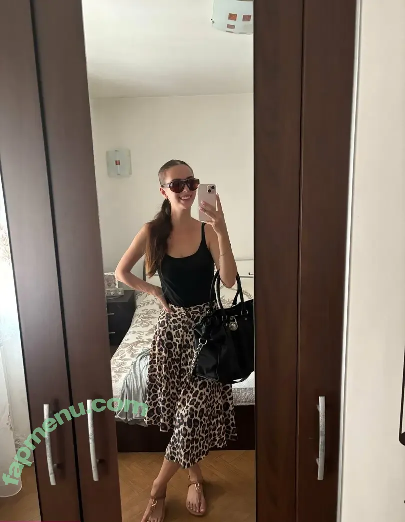 melinamelly nude photo #0044 (igetyoufit)