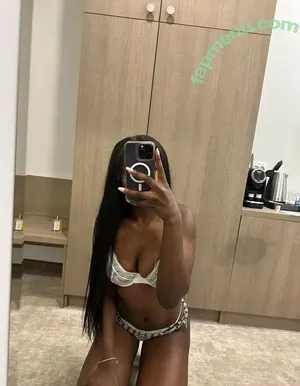 melinamensah / omenaamensah nude photo #0005