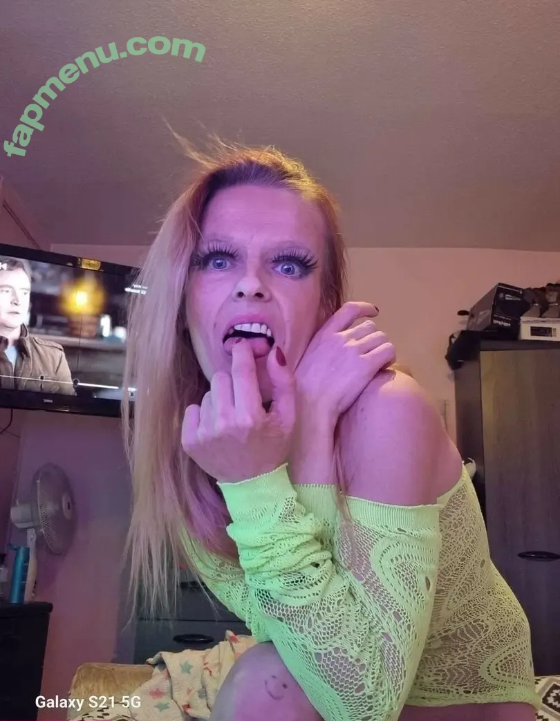 Melinda Noutch nude photo #0016 (Melinda Noutch)