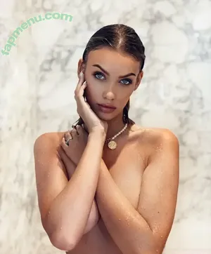  nude photo #0009