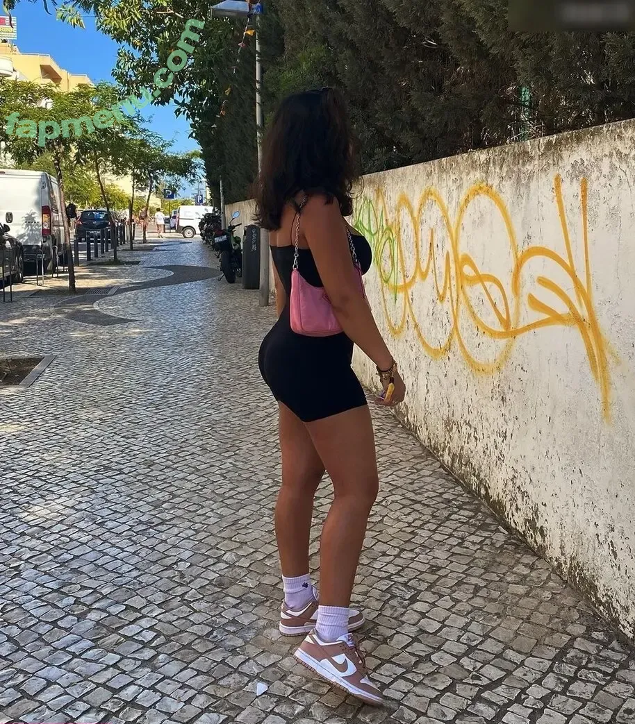 Melisa Toprakci nude photo #0002 (melisaoffiziell)