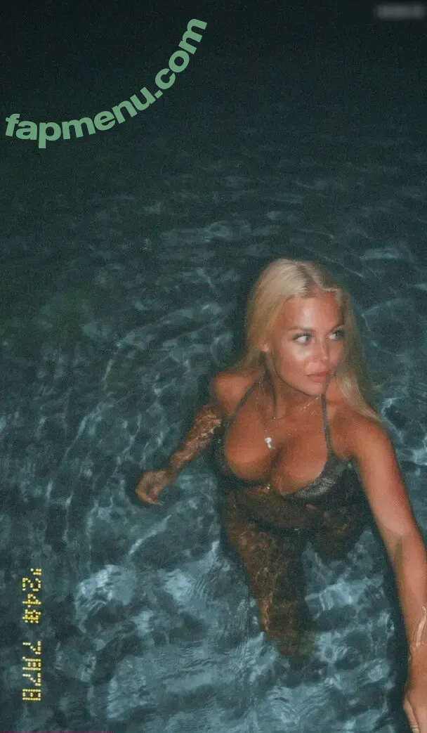 Melisande.mlnk nude photo #0056 (Melisande.mlnk)