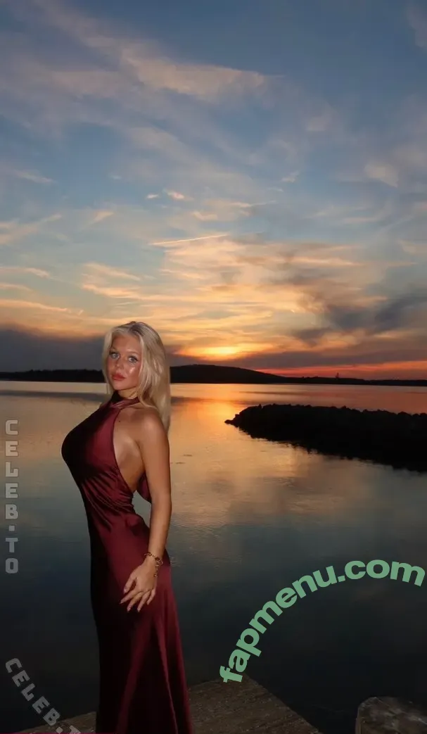 Melisande.mlnk nude photo #0119 (m.mlnk)