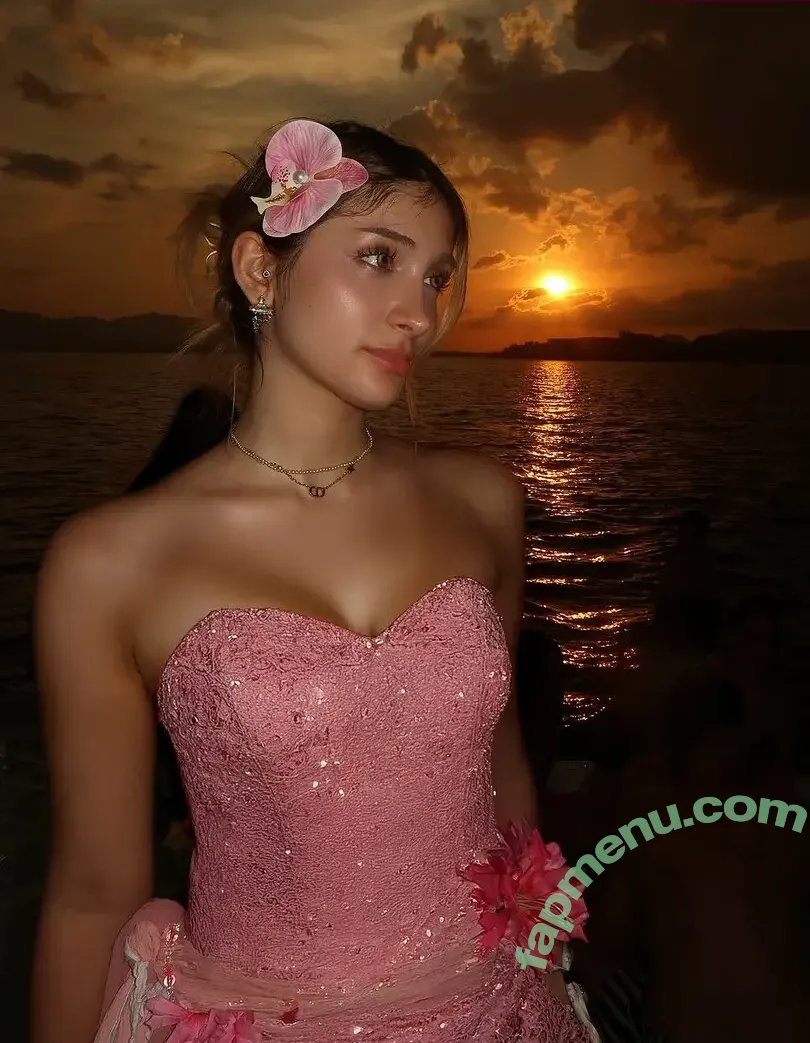 Melissa Altun nude photo #0005 (melissa.atn)