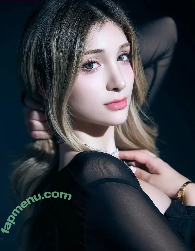 Melissa Altun nude photo #0010 (melissa.atn)