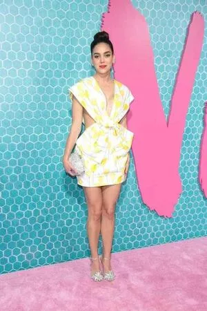 Melissa Barrera / melissabarreram nude photo #0049