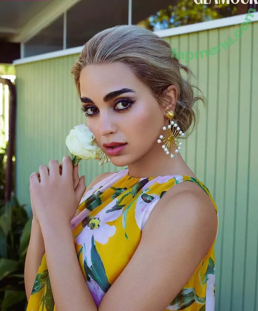 Melissa Barrera nude photo #0036 (melissabarreram)