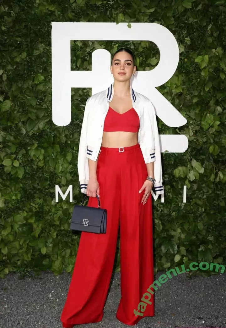 Melissa Barrera nude photo #0040 (melissabarreram)