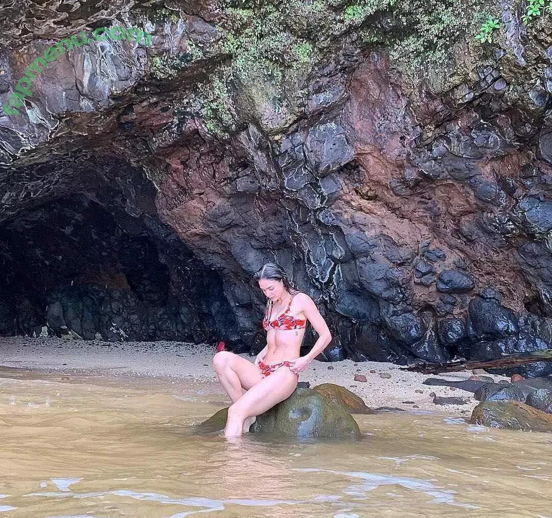 Melissa Barrera nude photo #0063 (melissabarreram)