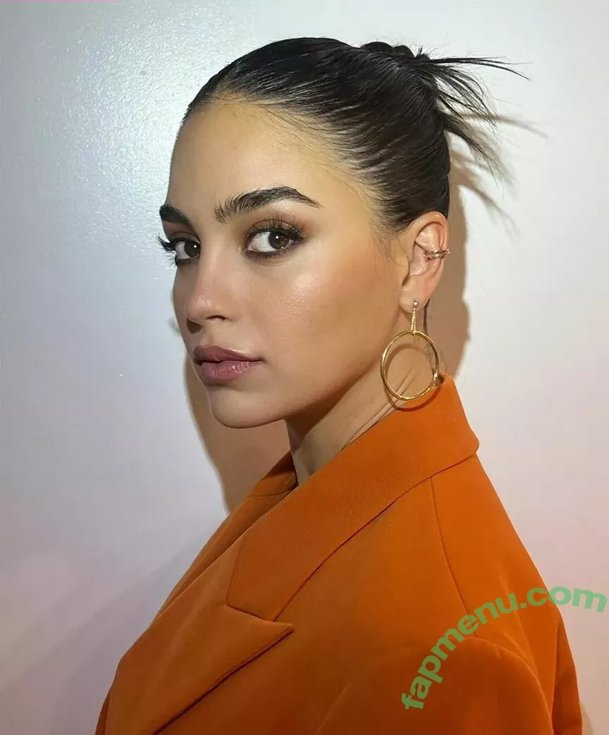 Melissa Barrera nude photo #0092 (melissabarreram)