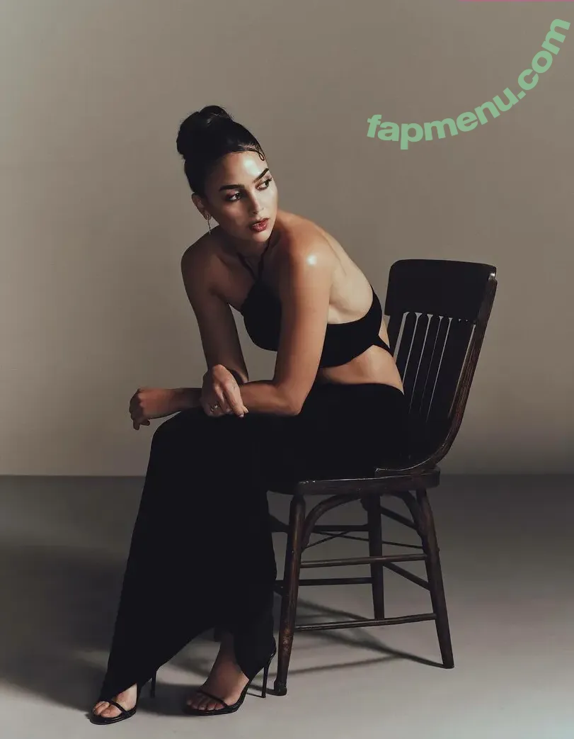 Melissa Barrera nude photo #0446 (melissabarreram)