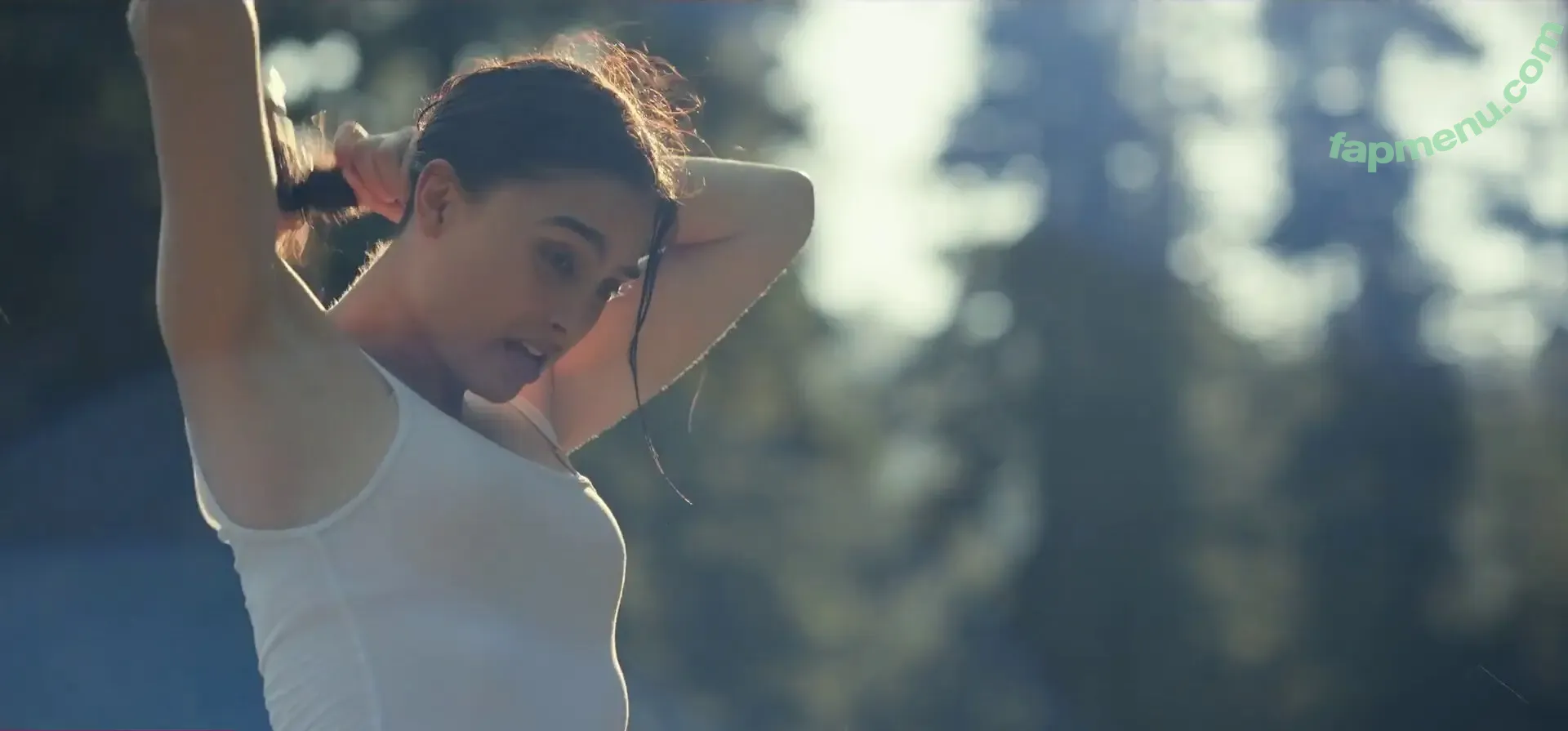 Melissa Barrera nude photo #0455 (melissabarreram)