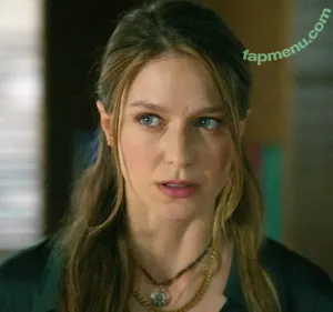 Melissa Benoist / melissabenoist nude photo #0412