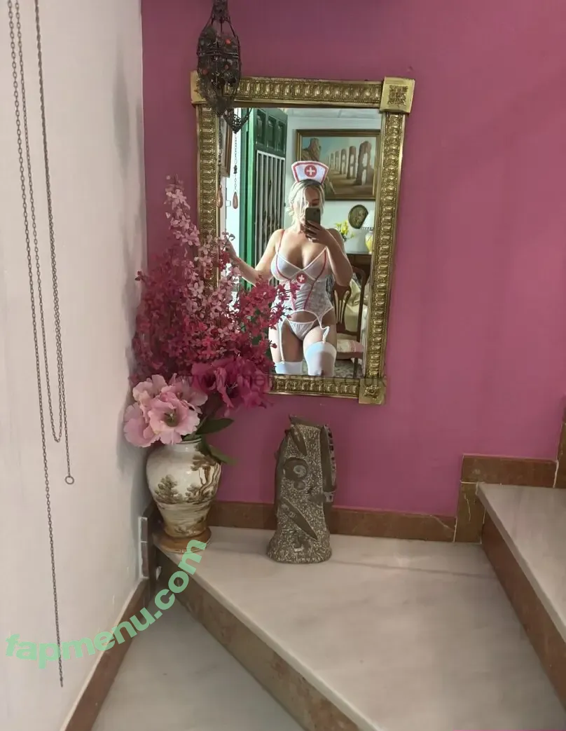 Melissa Debling nude photo #2522 (melissaaaaaad / melissadebling)