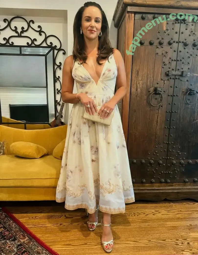 Melissa Fumero nude photo #0156 (melissafumero)