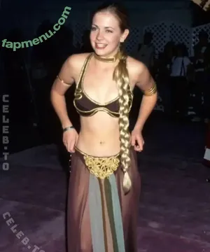 Melissa Joan Hart / MelissaJoanHart nude photo #0181
