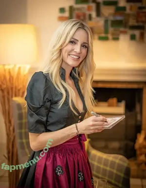 Melissa Naschenweng / melissa_naschenweng nude photo #0371