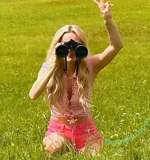 Melissa Naschenweng / melissa_naschenweng nude photo #0391