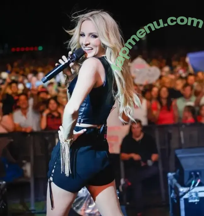 Melissa Naschenweng nude photo #0376 (melissa_naschenweng)